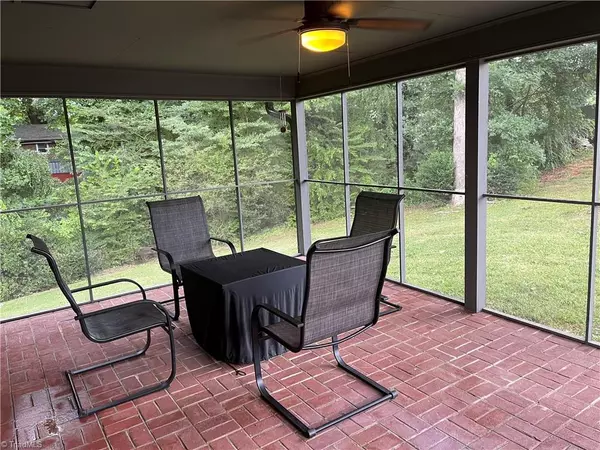 North Wilkesboro, NC 28659,164 Hillsdale DR