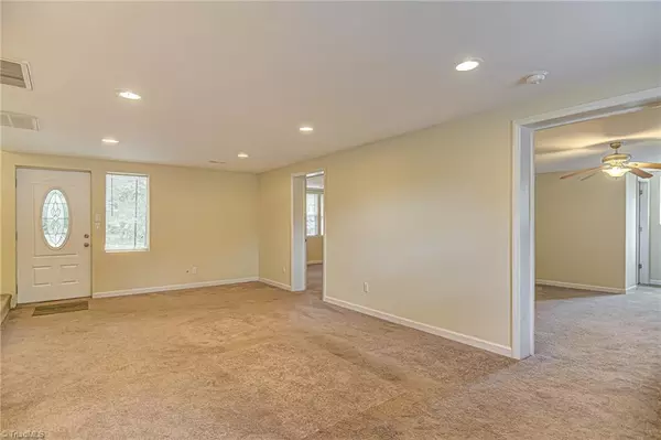 Archdale, NC 27263,5644 Frank White DR