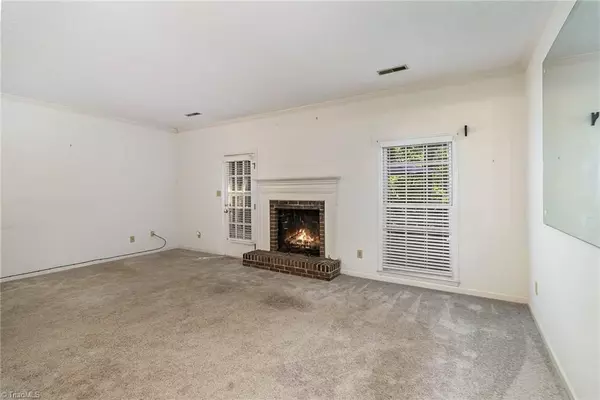 Greensboro, NC 27405,39 Fountain Manor DR #B