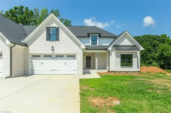 7012 Westfield Village CIR S, Summerfield, NC 27358