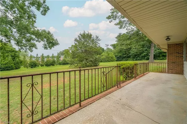 Lexington, NC 27295,186 Shannon Park DR