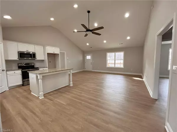 Stoneville, NC 27048,352 Price ST