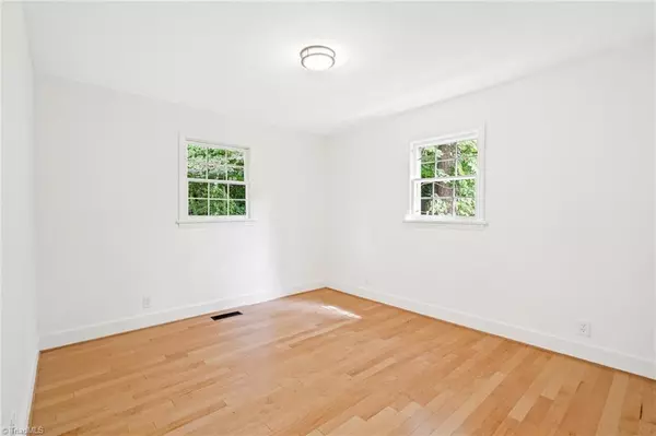 Winston Salem, NC 27106,3333 York RD