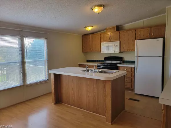 Hays, NC 28635,137 Foothills View LN