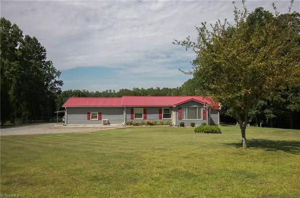 Stoneville, NC 27048,230 Rodgers LN