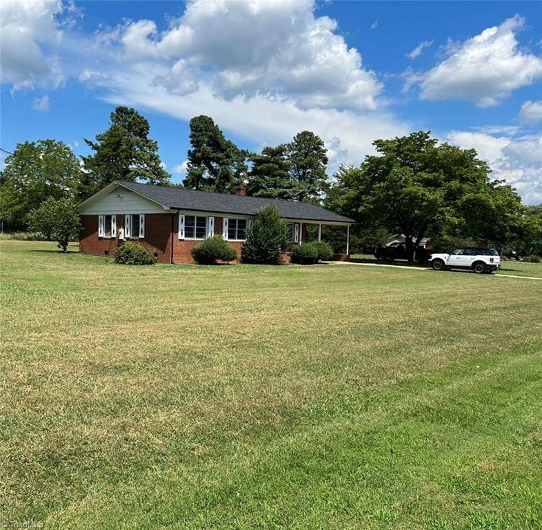 Sophia, NC 27350,4919 Walker Mill RD