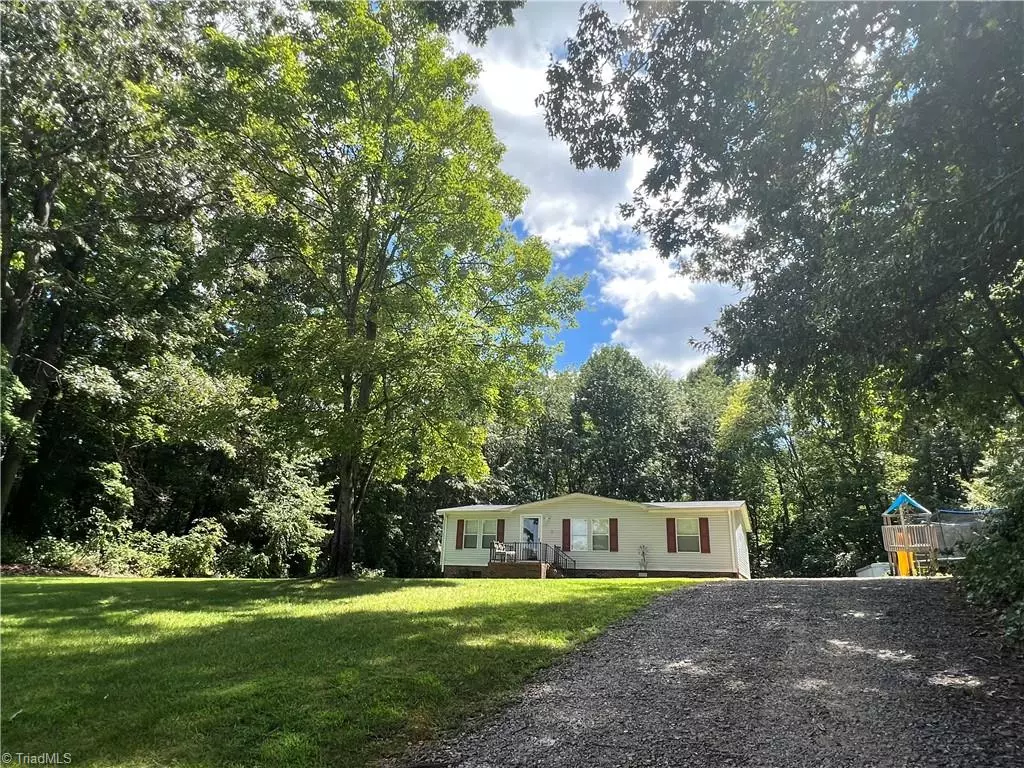 Hays, NC 28635,674 Sawyer RD