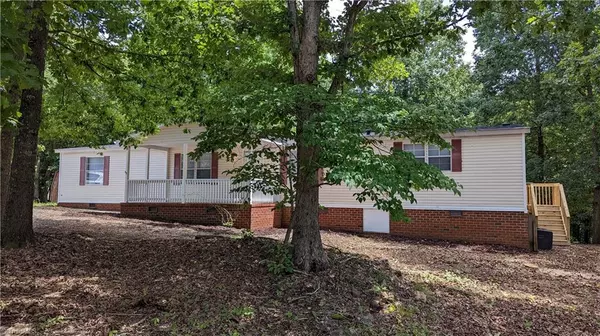 Summerfield, NC 27358,130 Gem Stone LOOP