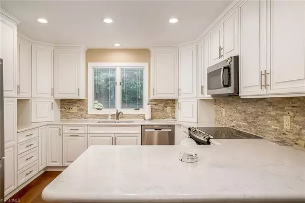 Asheville, NC 28803,15 Cedarwood DR #A