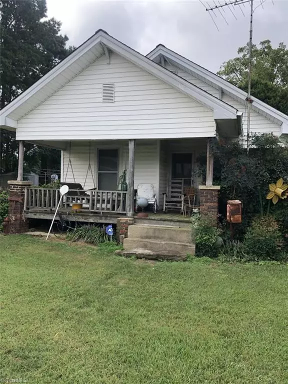 Oakboro, NC 28219,114 E Red Cross RD