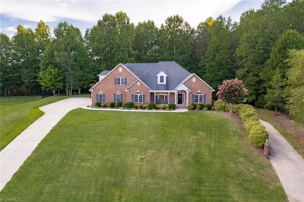 Lexington, NC 27295,140 Burkeview CT