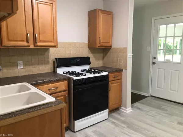 Winston Salem, NC 27107,3042 Duvall CIR