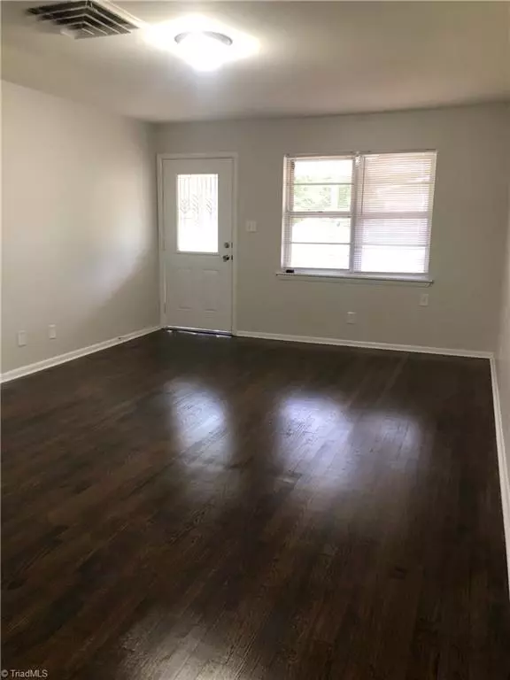 Winston Salem, NC 27107,3042 Duvall CIR