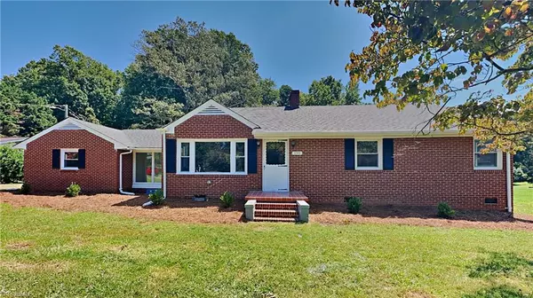 5760 Summit AVE, Browns Summit, NC 27214