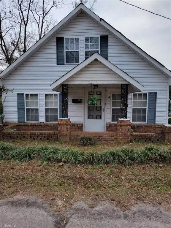606 Canal ST, Fairmont, NC 28340