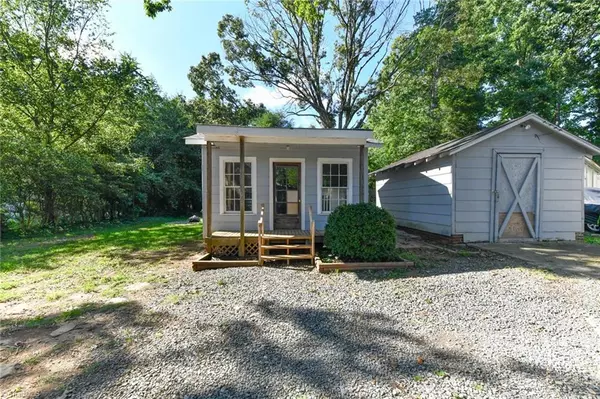 Winston Salem, NC 27105,5776 Stanleyville DR