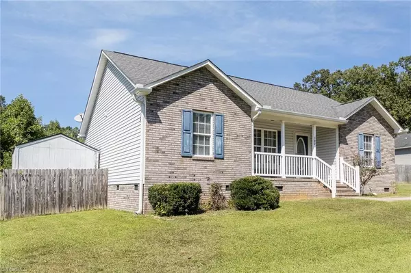 Thomasville, NC 27360,102 Battle DR