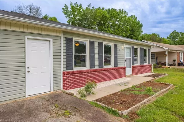 Mocksville, NC 27028,148 Windward CIR