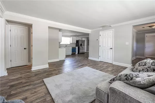 Winston Salem, NC 27104,136 Lindbergh ST