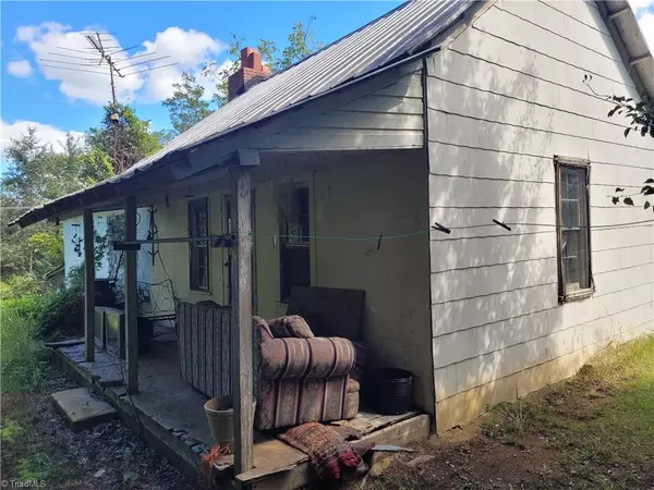 East Bend, NC 27018,101 Rabbit Hill RD