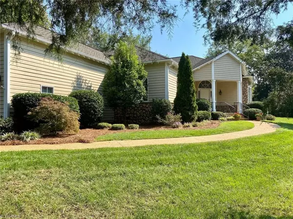 Bermuda Run, NC 27006,234 Oleander DR