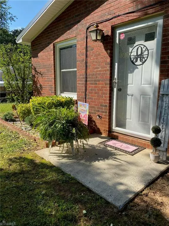 177 City View DR, Mount Airy, NC 27030