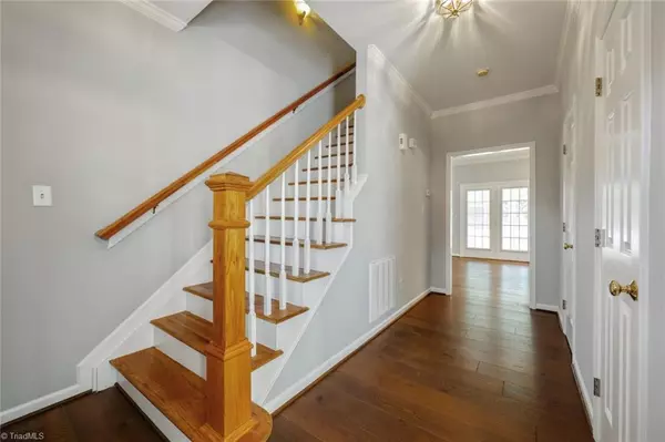 Winston Salem, NC 27105,5690 Angel Oaks DR