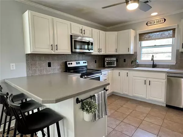 High Point, NC 27265,2205 Plainview DR