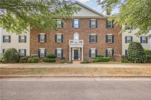 298 Town Park DR #201, Bermuda Run, NC 27006