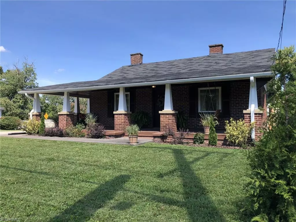Winston Salem, NC 27105,5102 Old Walkertown RD