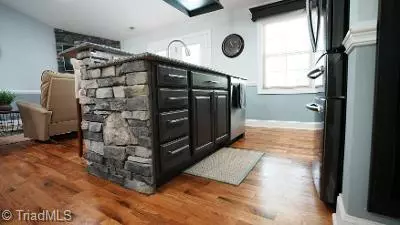 Thomasville, NC 27360,15 Courtesy DR