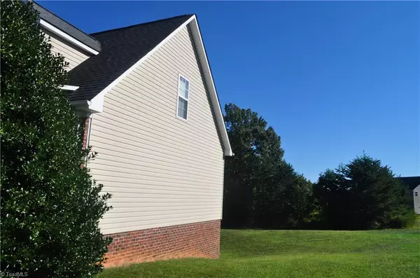 Winston Salem, NC 27127,860 Trillium LN