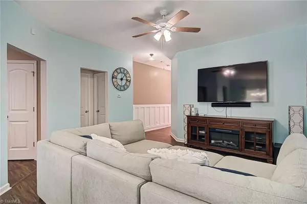 Winston Salem, NC 27103,2477 Hartfield CIR