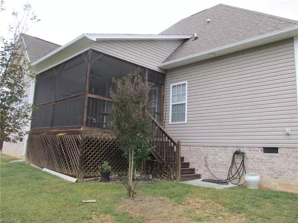 Winston Salem, NC 27127,390 Quick Silver DR