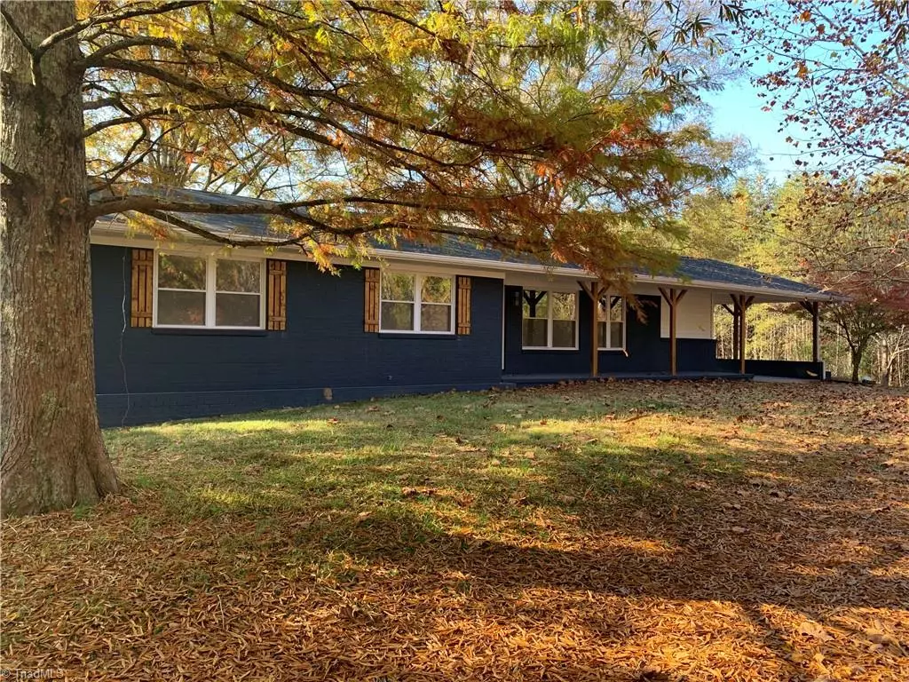 Stoneville, NC 27048,631 Price Grange RD