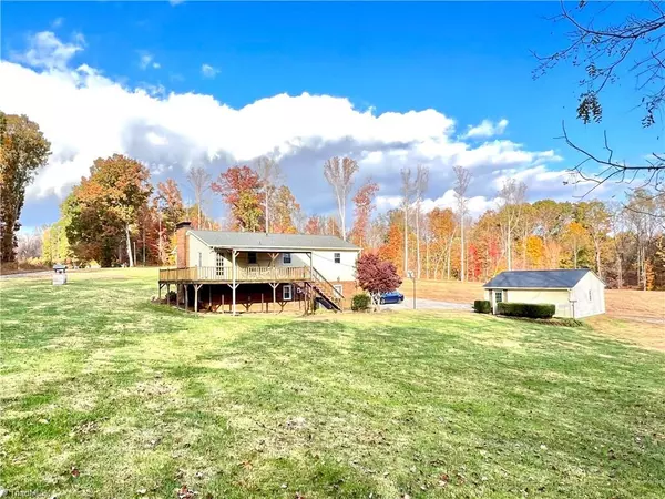 Yadkinville, NC 27055,1744 R Chipman DR