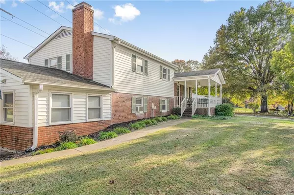 955 Sportsmans DR, Winston Salem, NC 27101