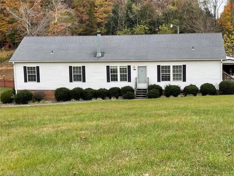 3540 Center RD, Boonville, NC 27011