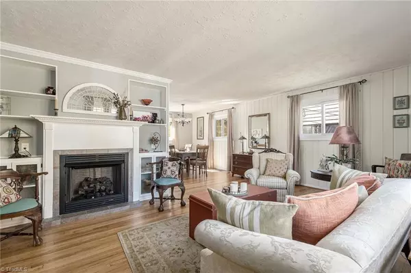 Winston Salem, NC 27103,2844 Birchwood DR