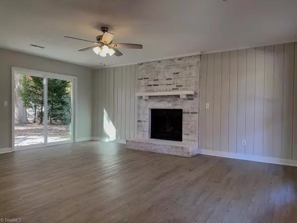 Winston Salem, NC 27106,1104 Village Oak DR