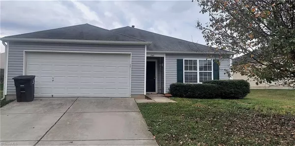 3949 Heather View LN, Winston Salem, NC 27127