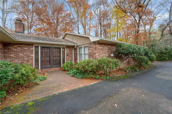 Winston Salem, NC 27106,4966 Leinbach DR