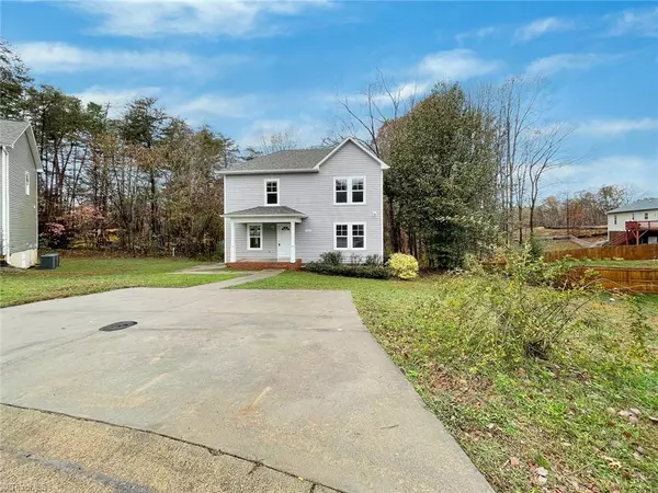 Winston Salem, NC 27107,3342 Ridgeback DR