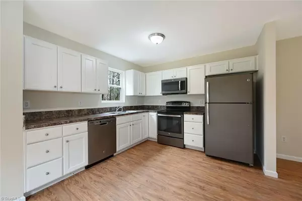 Winston Salem, NC 27107,3342 Ridgeback DR