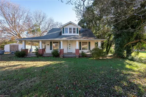 4629 Shattalon DR, Winston Salem, NC 27106