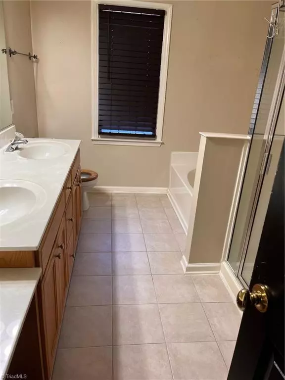 Greensboro, NC 27407,1302 Groveland TRL