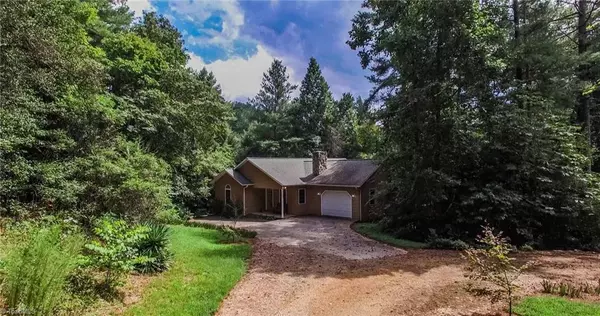 313 Greenhorn RD, Roaring River, NC 28669