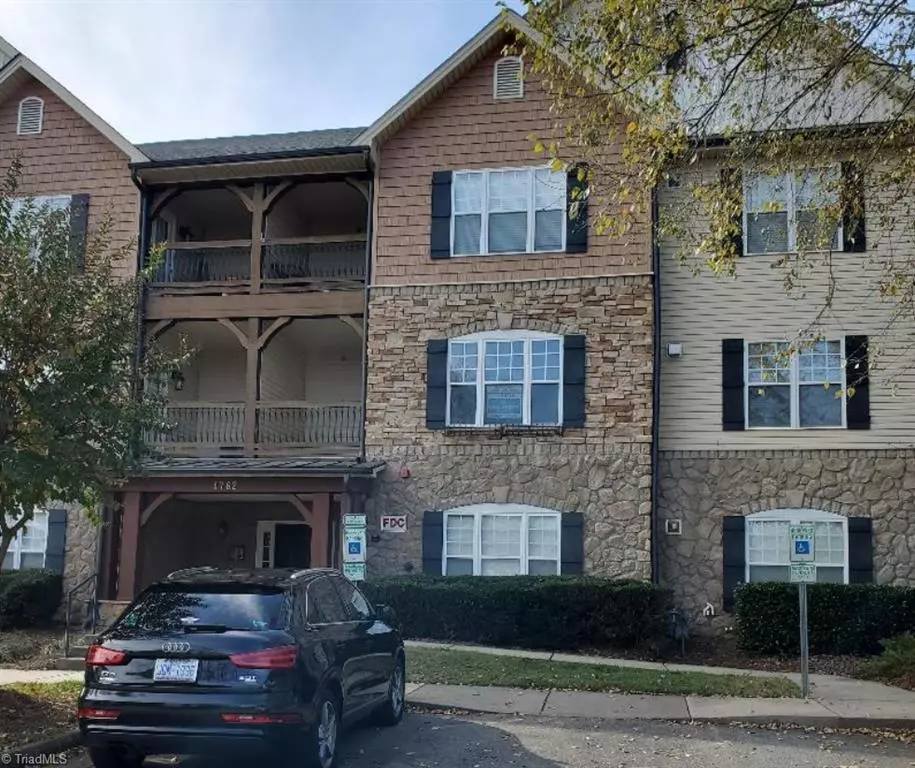 Winston Salem, NC 27103,4762 Tatton Park CIR #2B