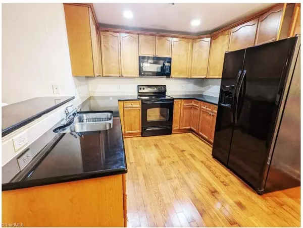 Winston Salem, NC 27103,4762 Tatton Park CIR #2B