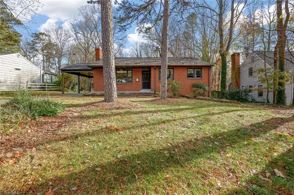 435 Burkewood DR, Winston Salem, NC 27104